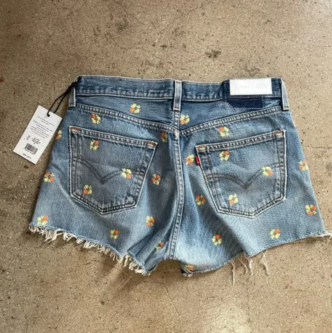 Re/Done The Short in Floral Indigo - Image 3